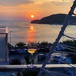 Himara Seaside Apartment